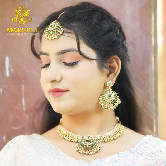 Traditional Gold & Green Polki Kundan Jewellery Set (Necklace, Earrings & Tikka)